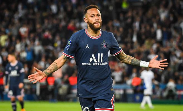 华体会hth-热刺绝杀巴萨，托马斯穆勒梅开二度法甲  第1张