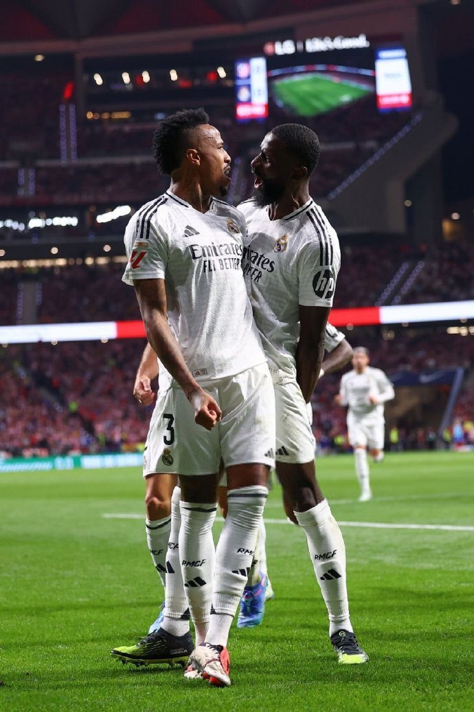 华体会hth-曼联绝杀巴萨，姆巴佩补时绝平世界杯  第1张