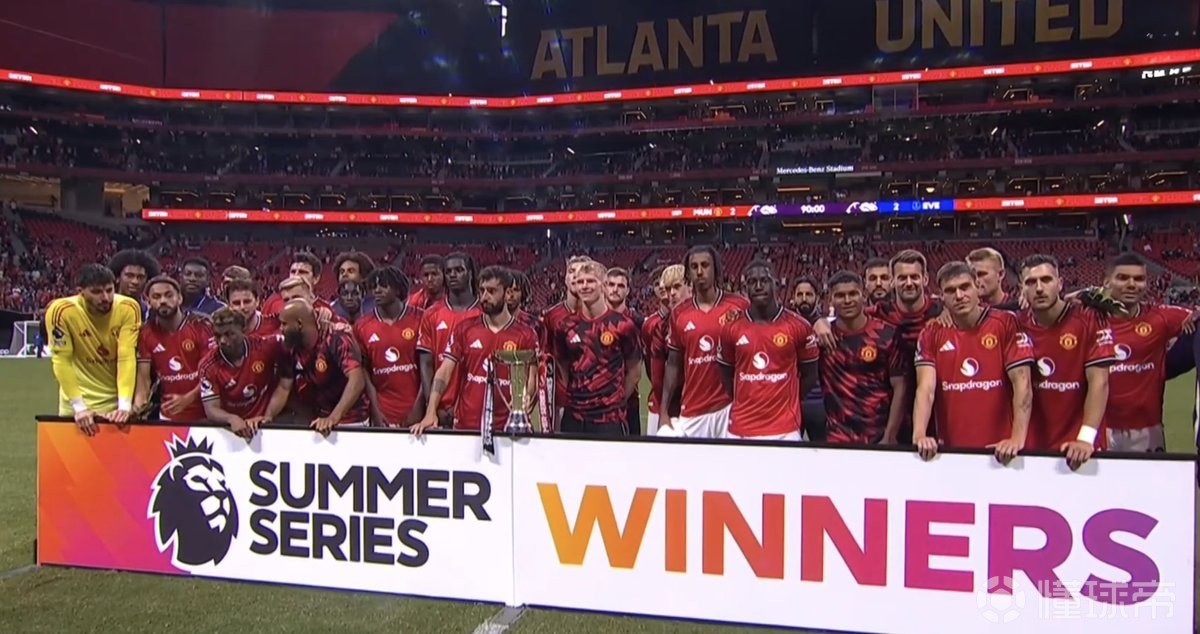 华体会登录-巴黎圣日耳曼战平曼联，卡瓦尼补时绝平足总杯的简单介绍  第2张